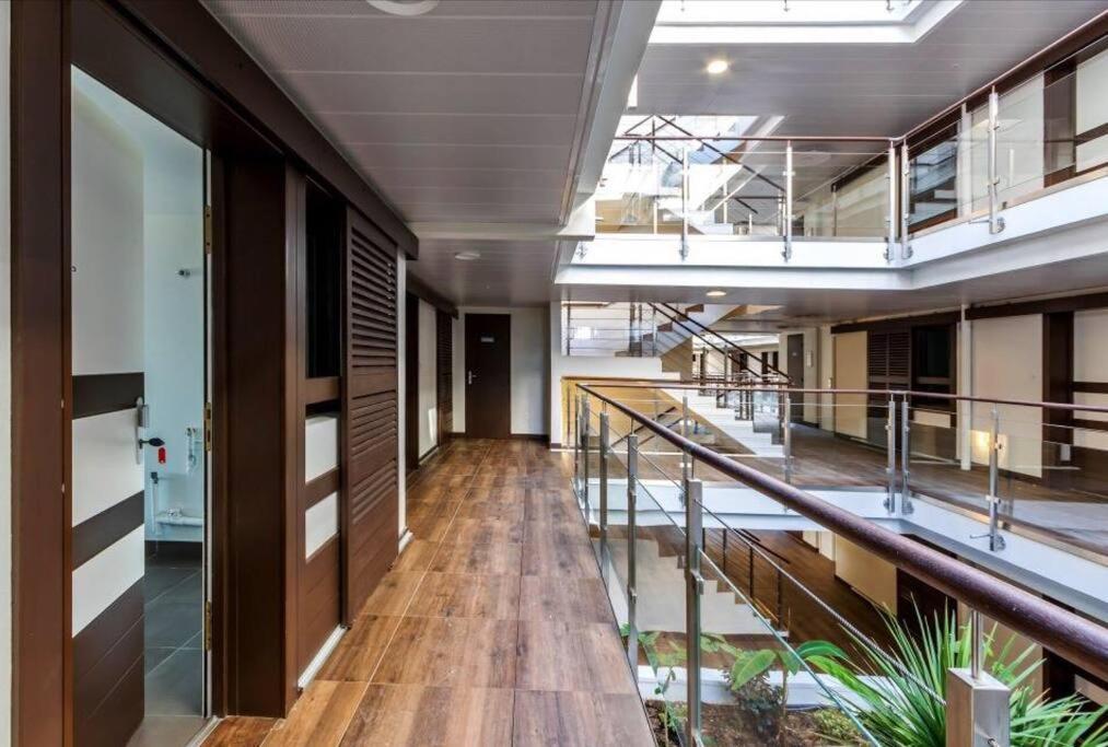 Superbe appartement, piscine, vue mer et montagnes Antibes Extérieur photo