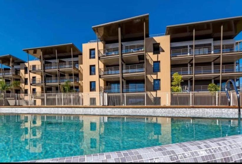 Superbe appartement, piscine, vue mer et montagnes Antibes Extérieur photo
